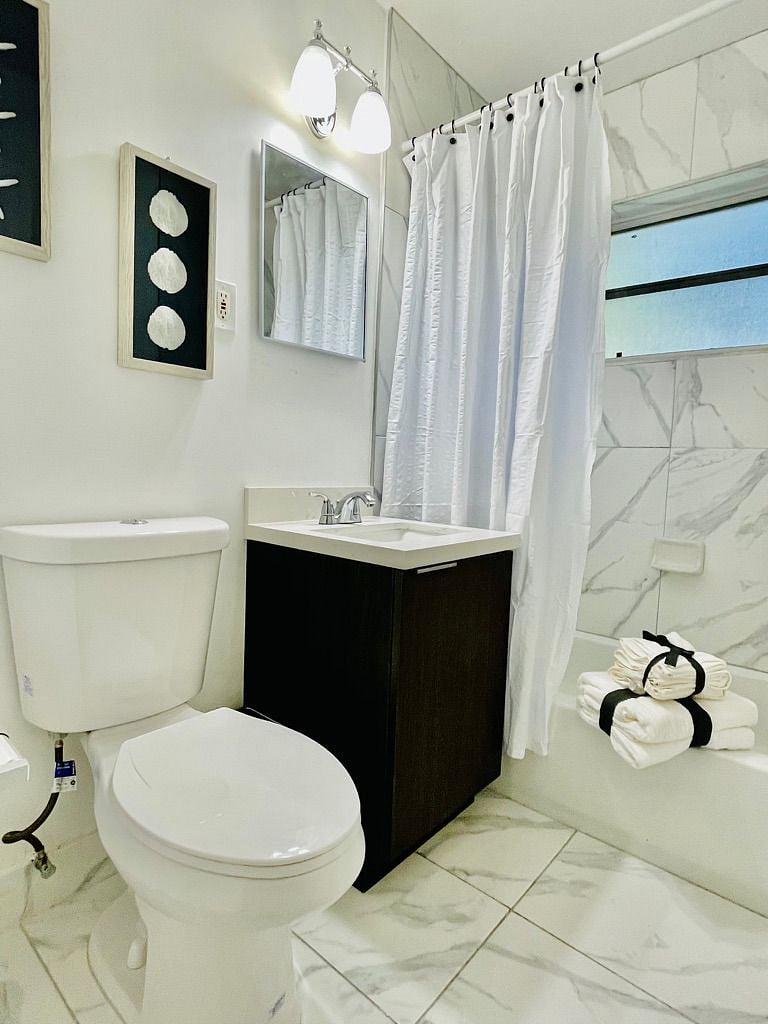 Furnished Finder property 381755_1 photo 18