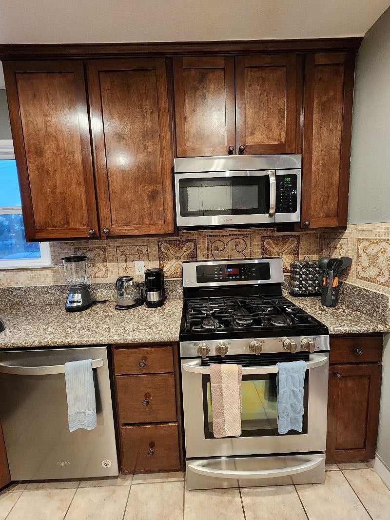 Furnished Finder property 381773_1 photo 9