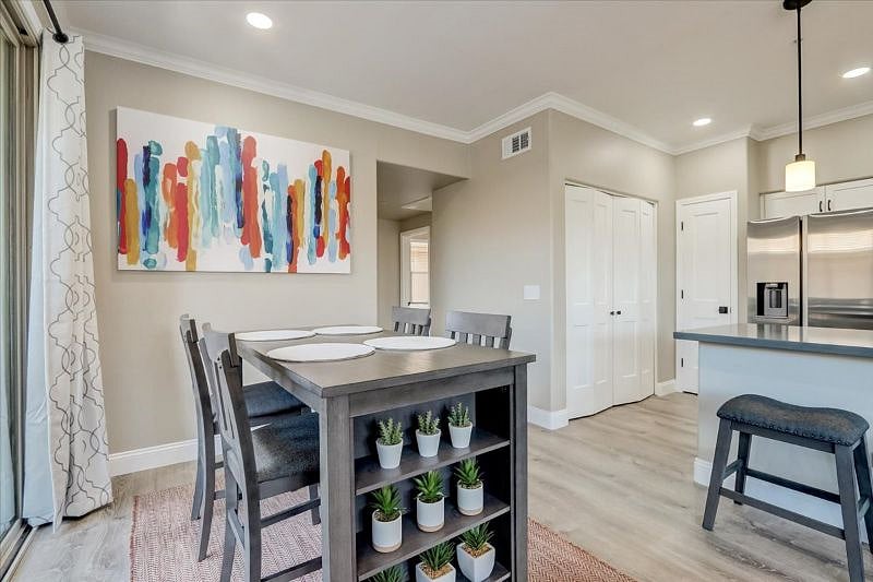 Furnished Finder property 381792_1 photo 11