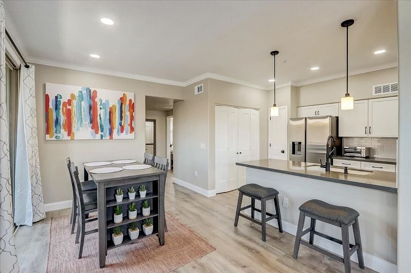 Furnished Finder property 381792_1 photo 12