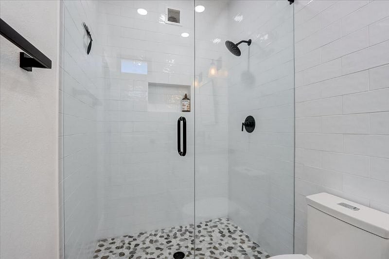 Furnished Finder property 381792_1 photo 31