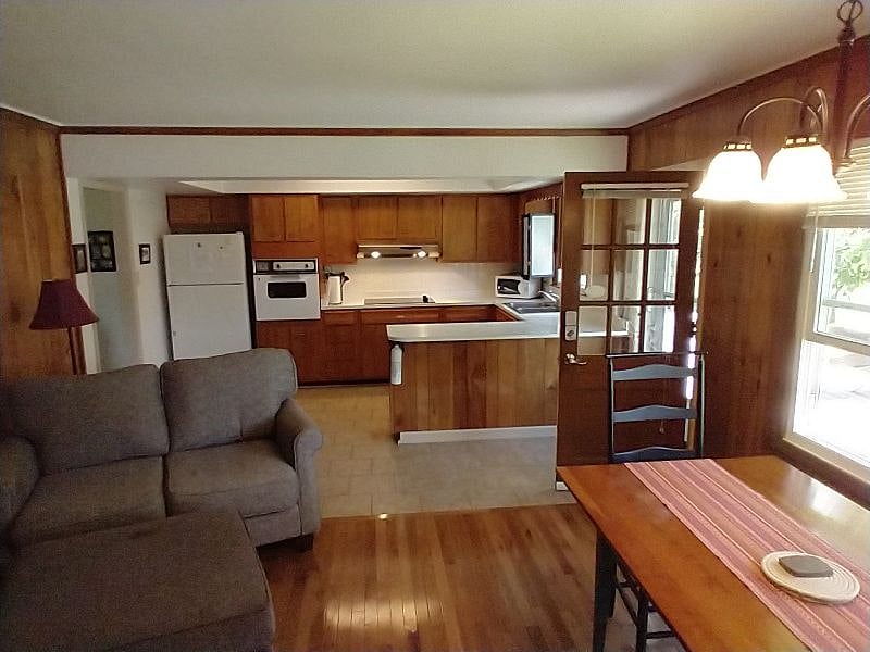 Furnished Finder property 381802_1 photo 5