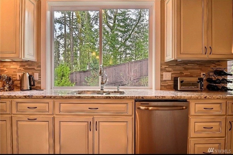 Kitchen Overlooking Back Yard