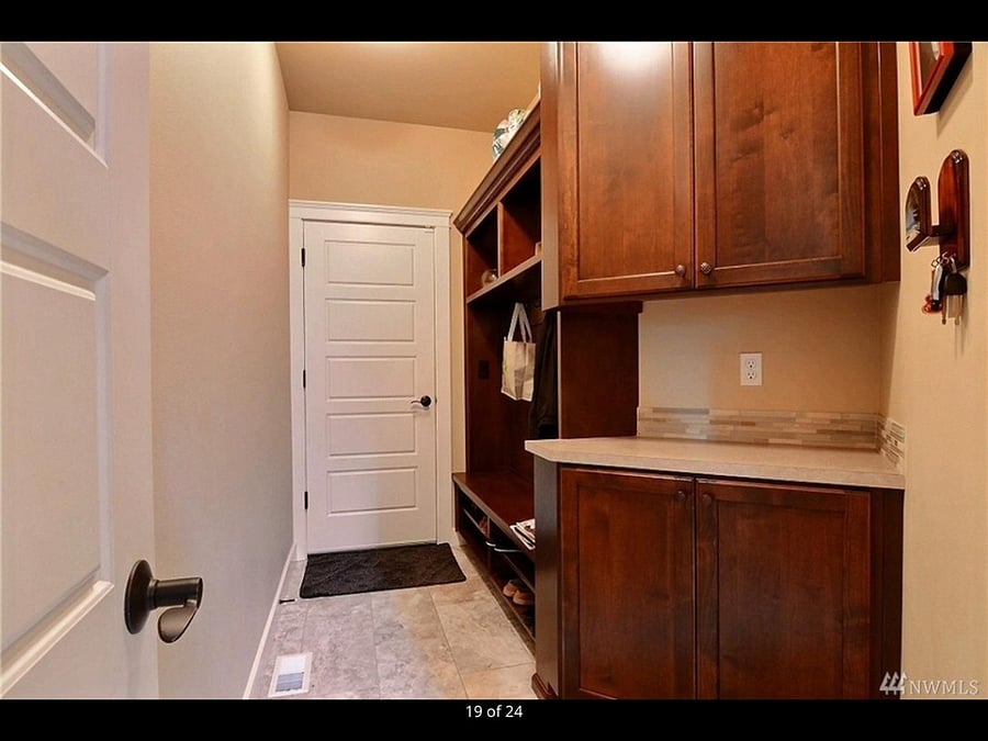 Furnished Finder property 381807_3 photo 5