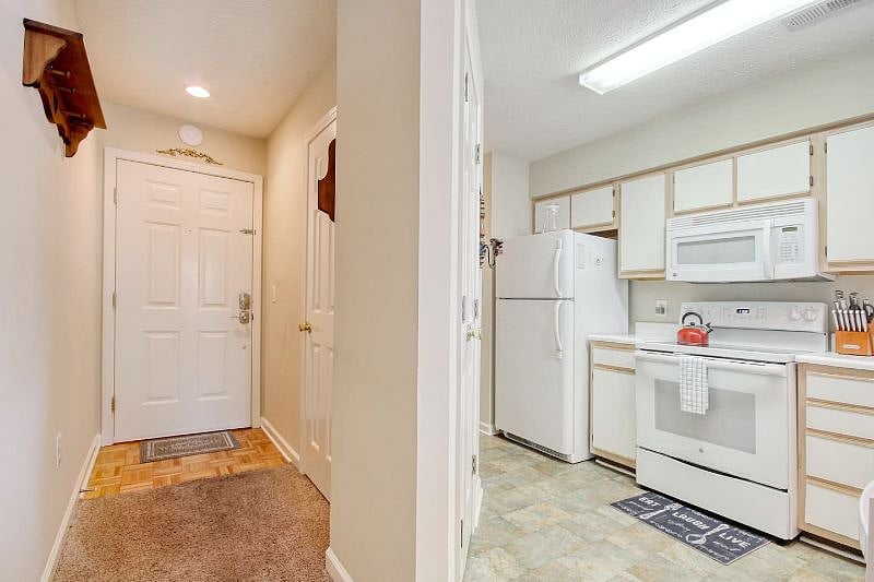 Furnished Finder property 381826_1 photo 7