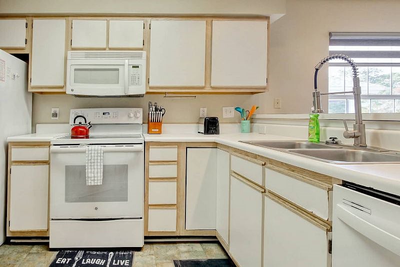 Furnished Finder property 381826_1 photo 8