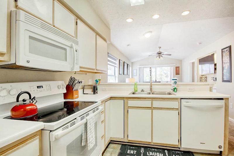 Furnished Finder property 381826_1 photo 10