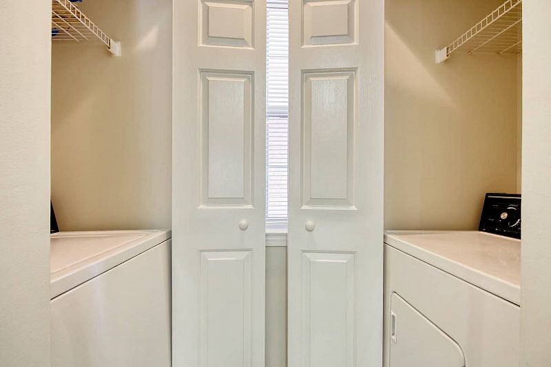 Furnished Finder property 381826_1 photo 11