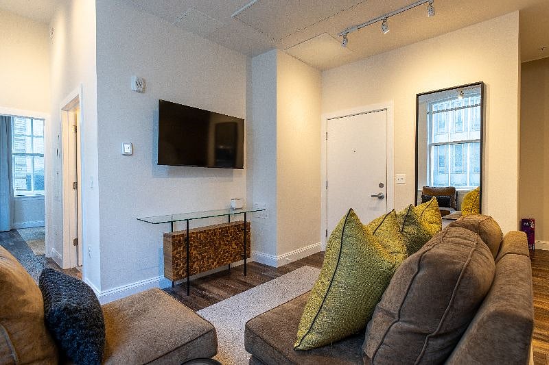 Furnished Finder property 381859_2 photo 9