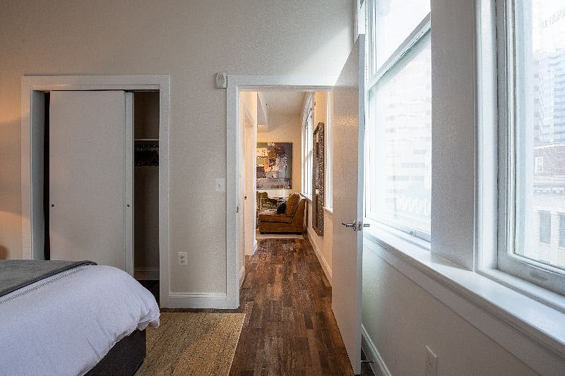 Furnished Finder property 381859_2 photo 24