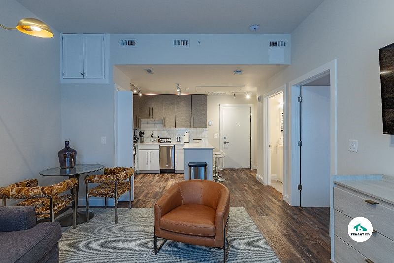 Furnished Finder property 381859_5 photo 6