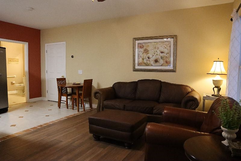 Furnished Finder property 381872_1 photo 5