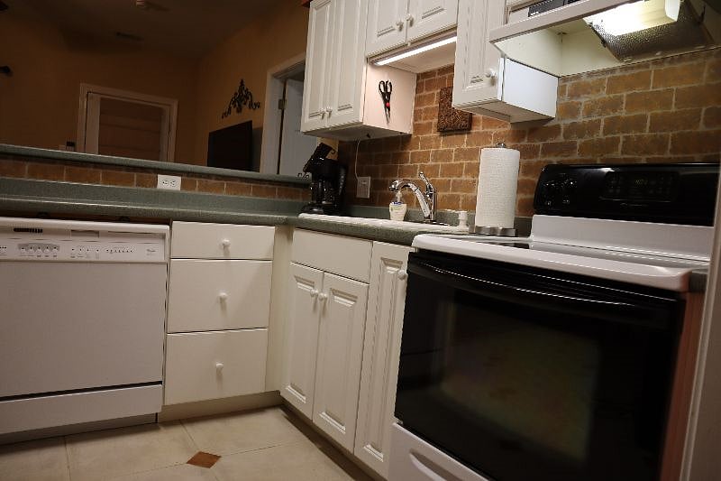 Furnished Finder property 381872_1 photo 14