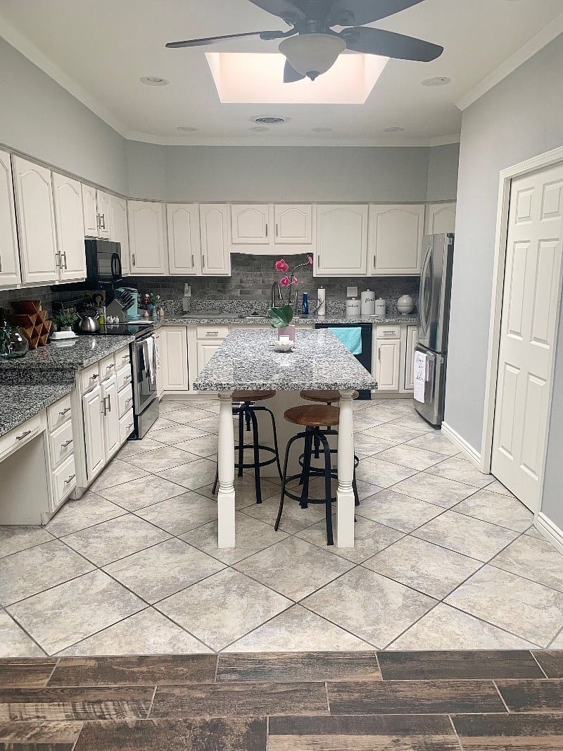 Furnished Finder property 381889_1 photo 7
