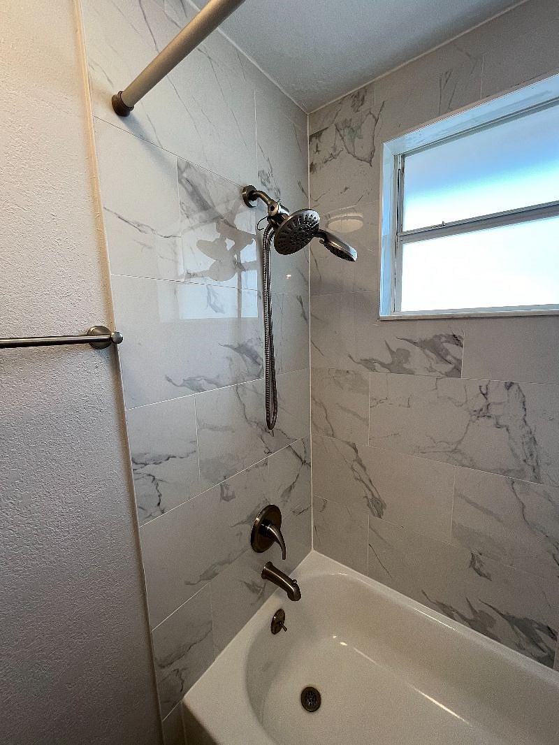 Furnished Finder property 381913_1 photo 9