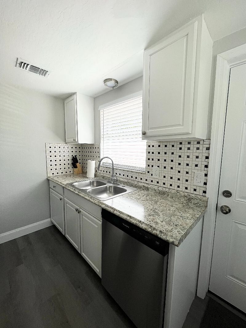 Furnished Finder property 381913_1 photo 12