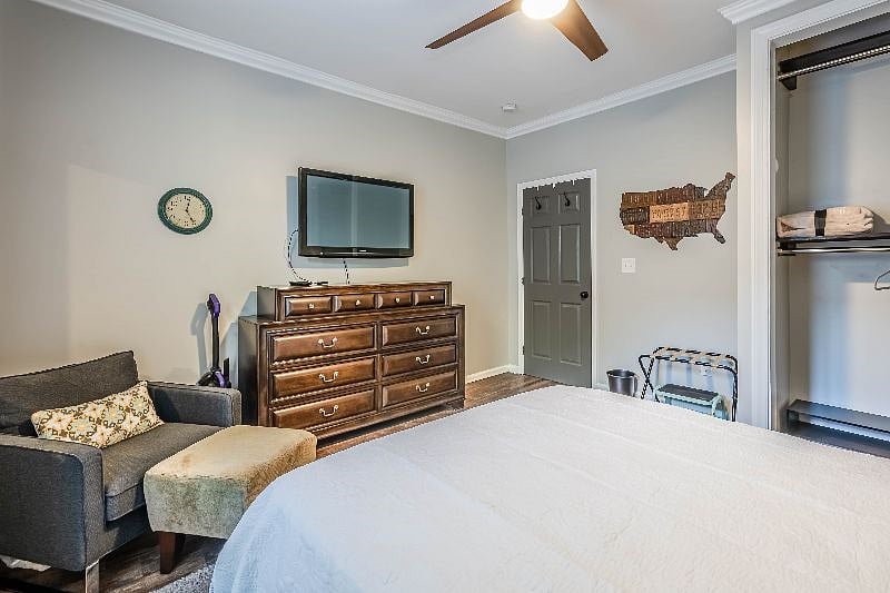 Furnished Finder property 381988_1 photo 24
