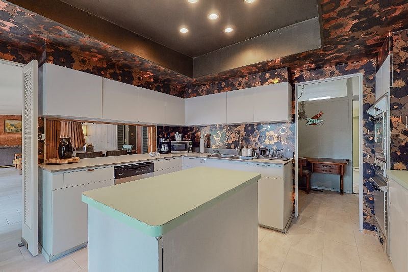 Furnished Finder property 382053_1 photo 22