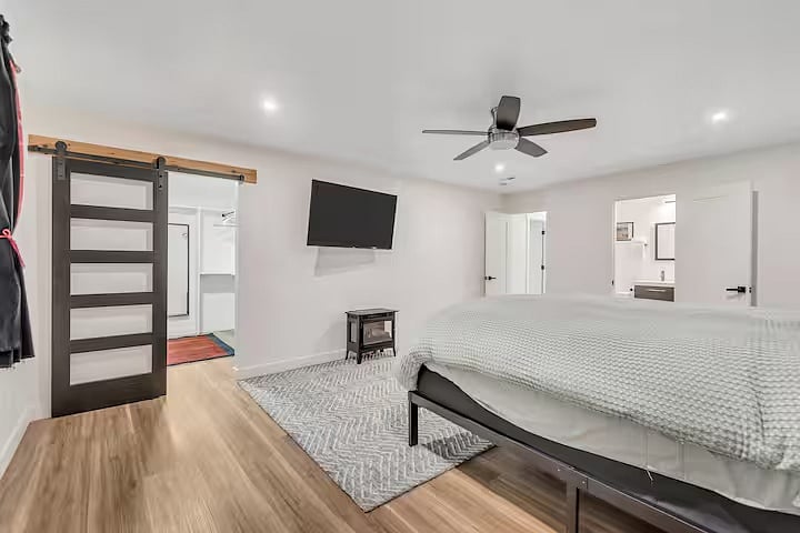 Furnished Finder property 382060_1 photo 32