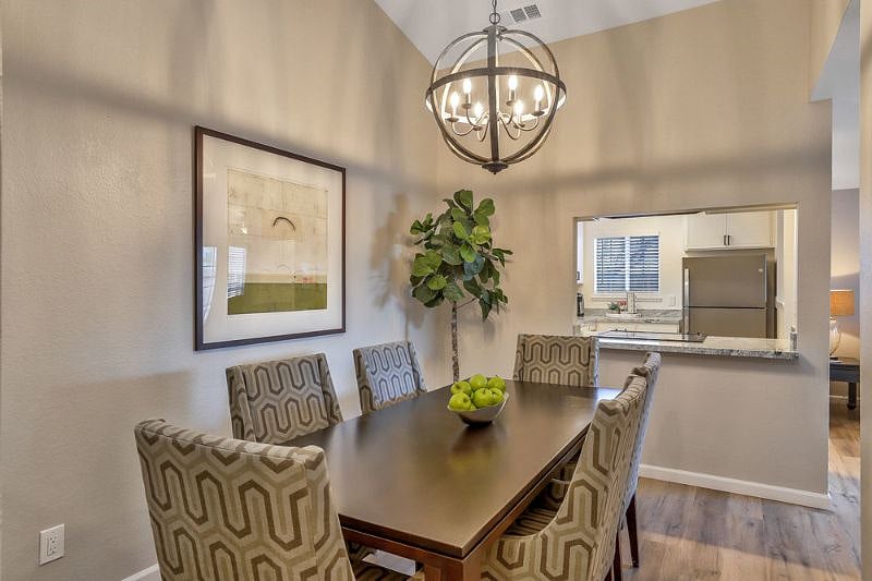 Furnished Finder property 382062_1 photo 10