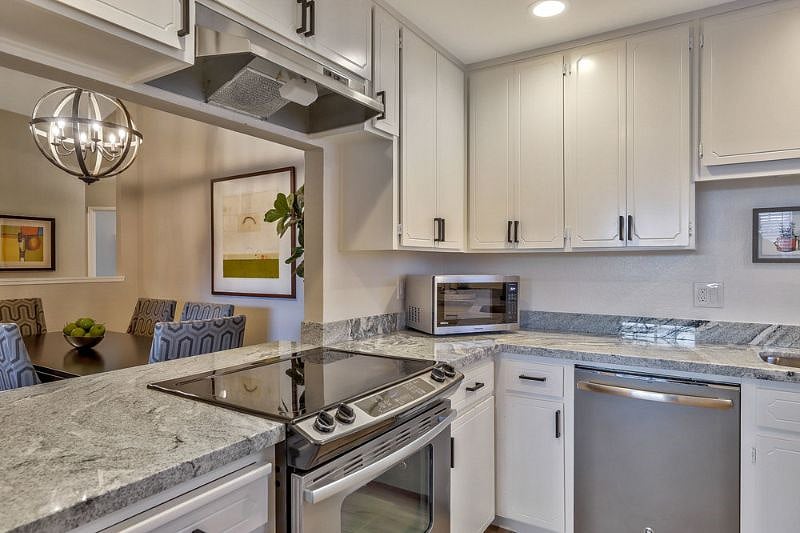 Furnished Finder property 382062_1 photo 12