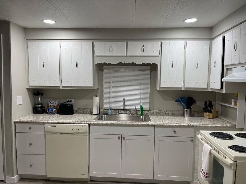 Furnished Finder property 382073_1 photo 9