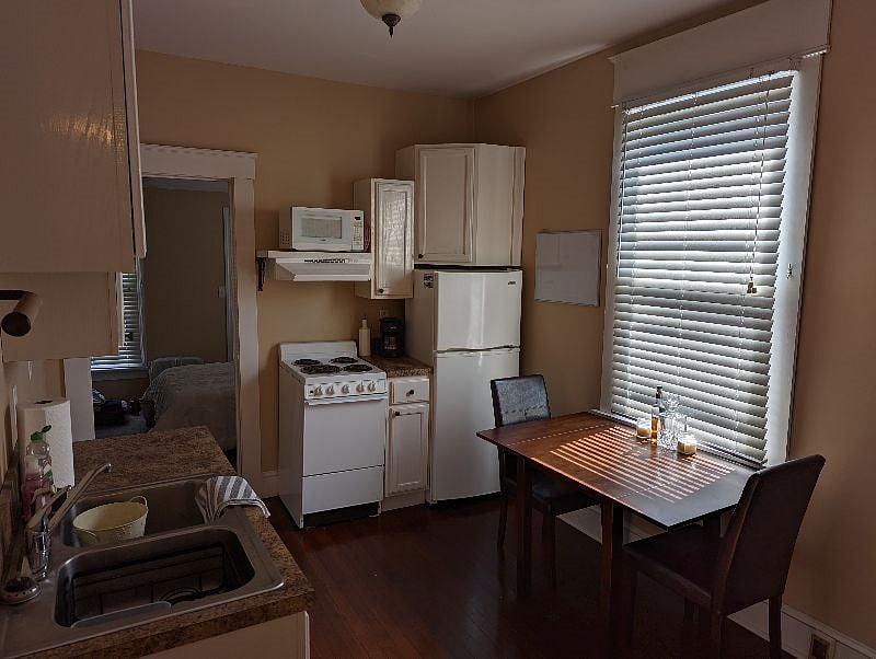 Furnished Finder property 382076_1 photo 3