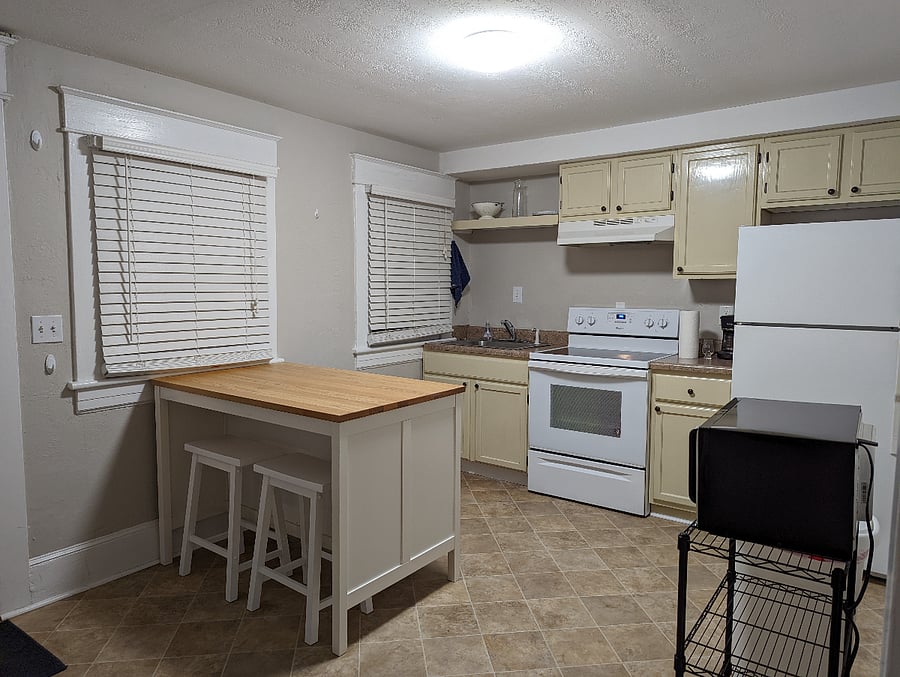Furnished Finder property 382076_3 photo 5