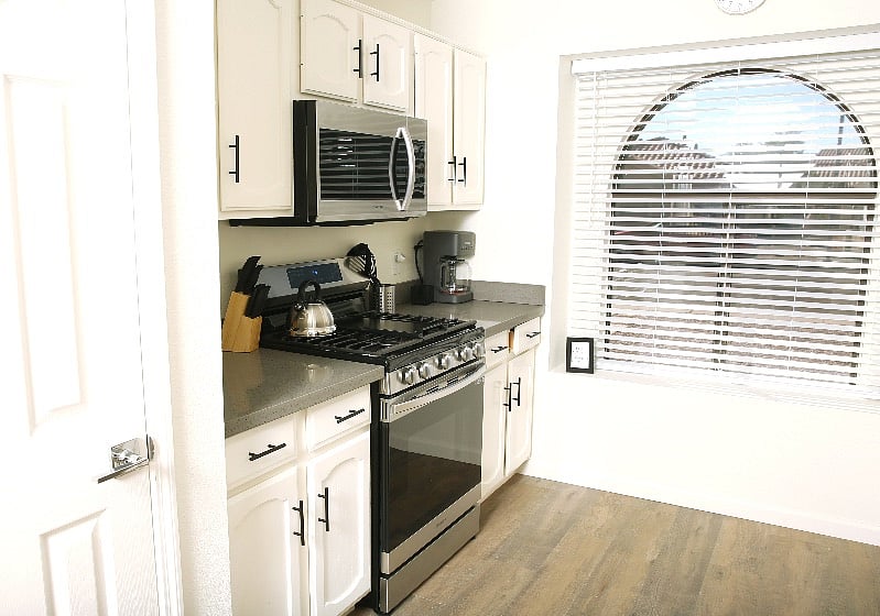 Q2: Kitchen with gas stove