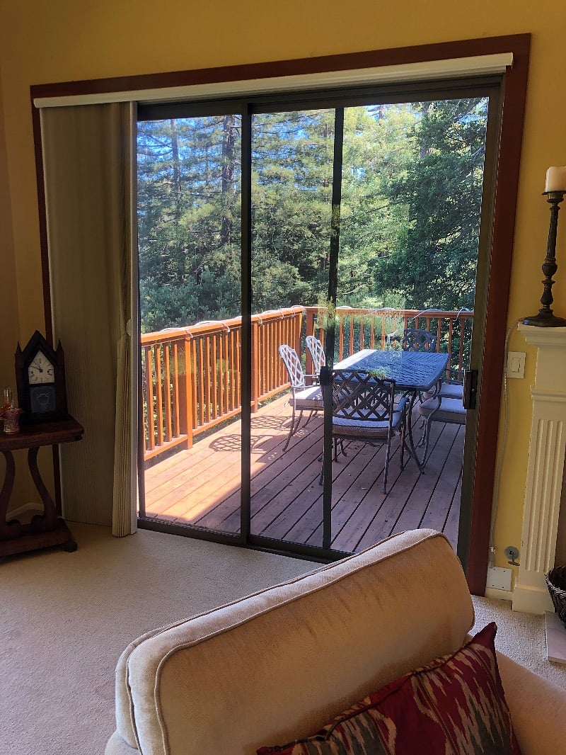 Entrance to large deck from living rtoom