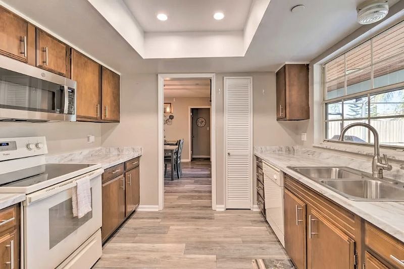 Furnished Finder property 382328_1 photo 10
