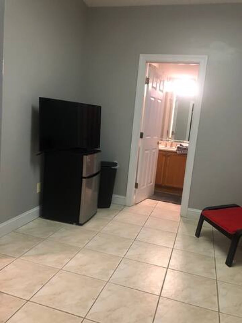 Furnished Finder property 382344_1 photo 12
