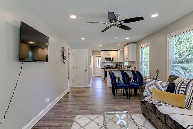 Furnished Finder property 382490_1 photo 6