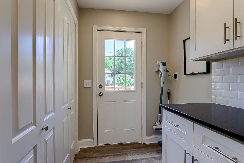 Furnished Finder property 382490_1 photo 11