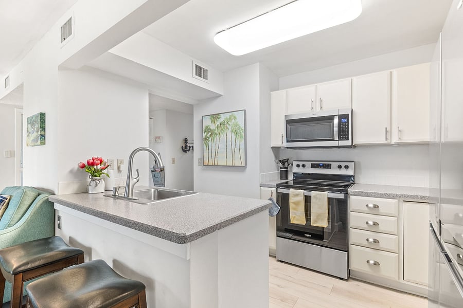 Furnished Finder property 382551_1 photo 12