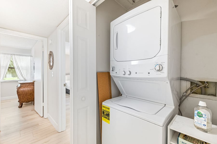 Furnished Finder property 382551_1 photo 16