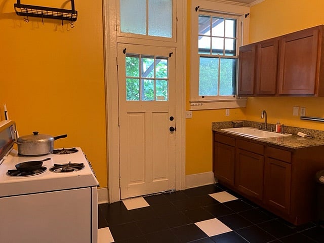 Furnished Finder property 382577_1 photo 9