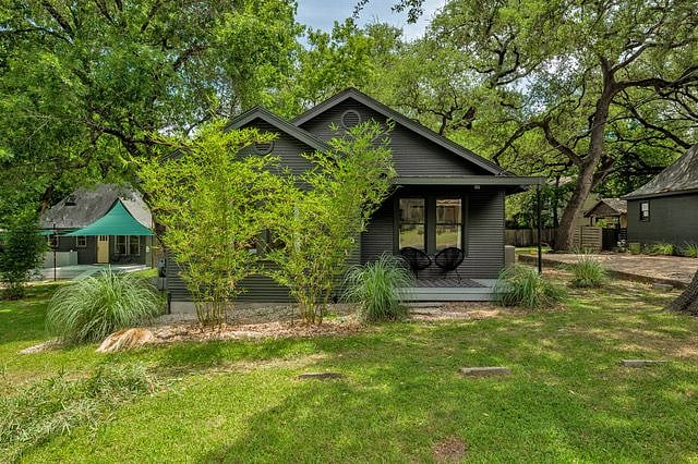 Furnished Finder property 382614_1 photo 3