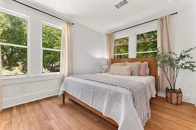 Furnished Finder property 382614_1 photo 15
