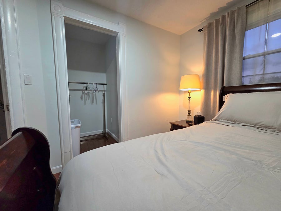 Furnished Finder property 382616_1 photo 3