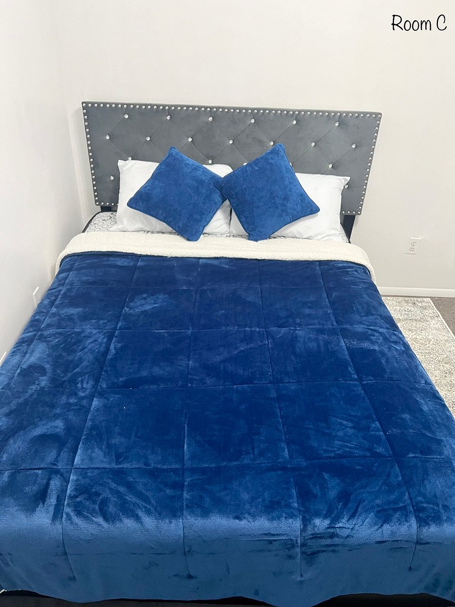 Queen size memory foam mattress.