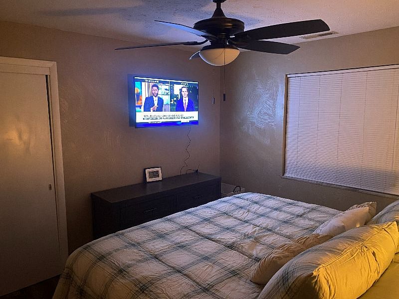 1ST BEDROOM NIGHT VIEW