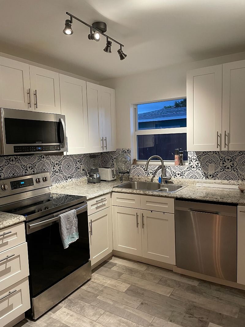 Furnished Finder property 382716_1 photo 7