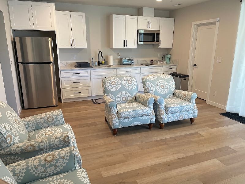 Furnished Finder property 382723_1 photo 4
