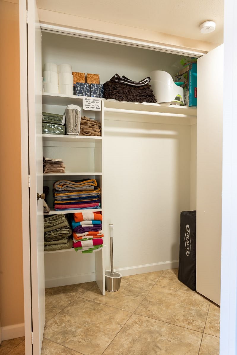 Full linens/towels supply, ample storage