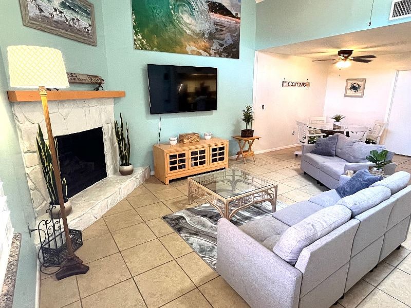 Furnished Finder property 382798_1 photo 3