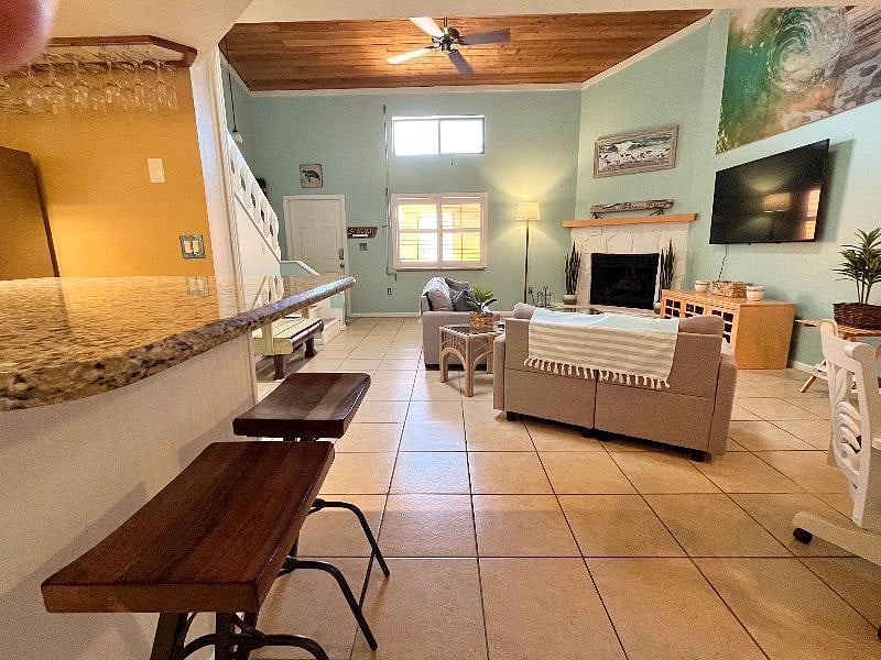 Furnished Finder property 382798_1 photo 6