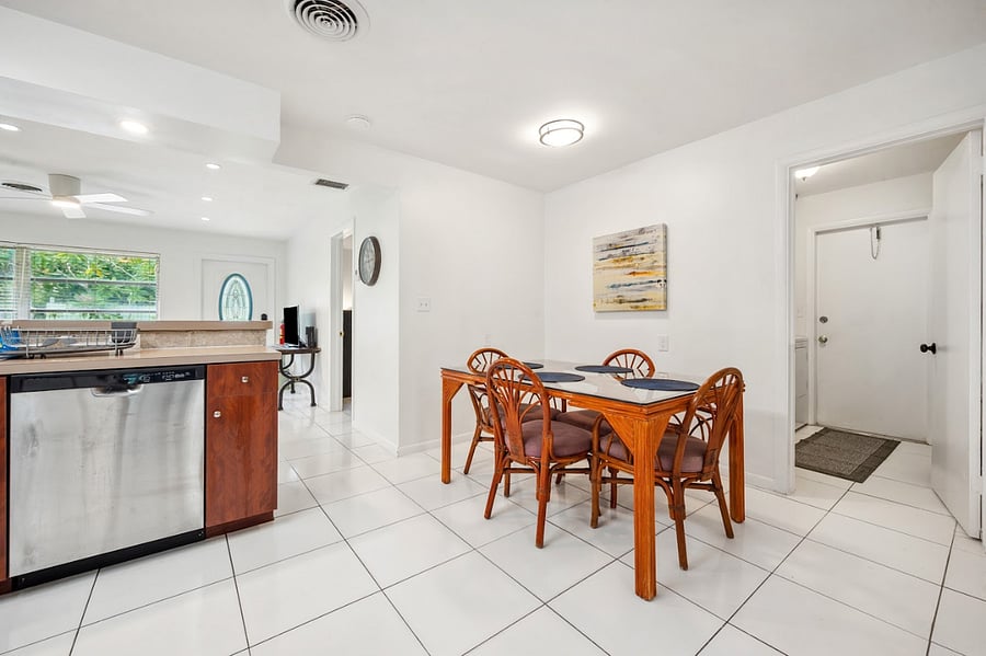 Furnished Finder property 382834_1 photo 9