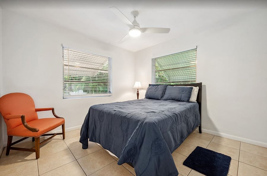2nd Bedroom clean and bright with large closet. 