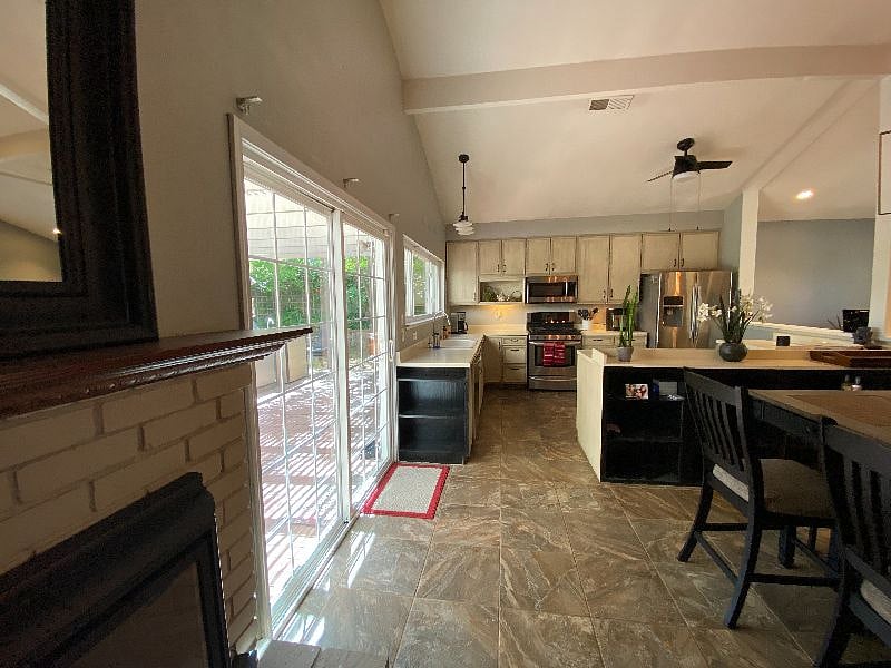Furnished Finder property 382873_1 photo 10